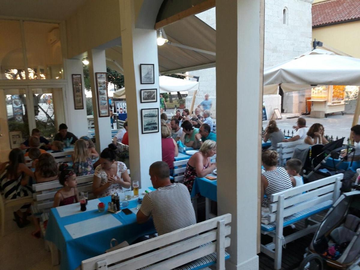 Lara Deluxe Superior 5 Star Apartment, Your Piece Of Heaven By The Sea & Park Novigrad Istria Eksteriør billede